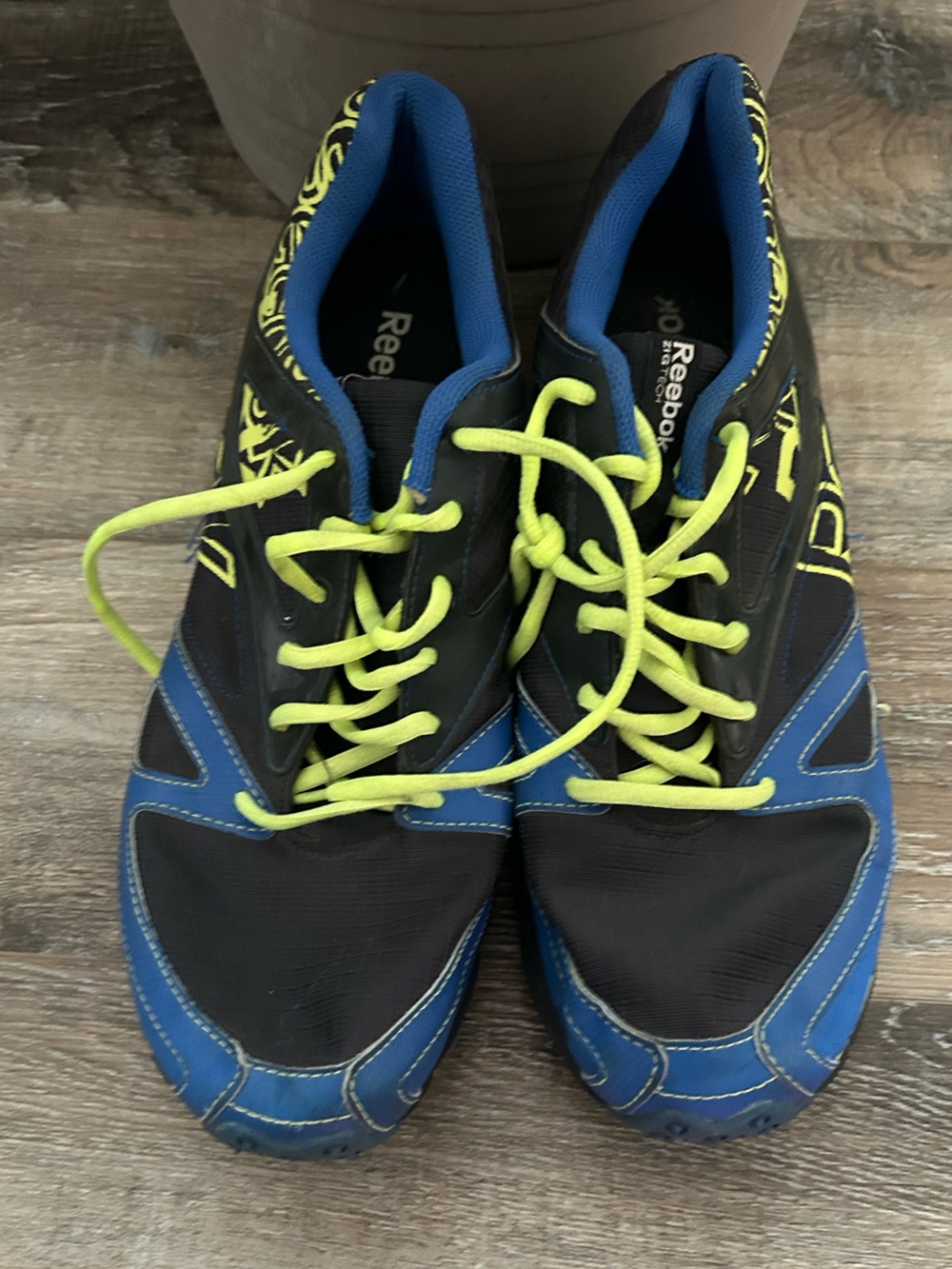 Reebok Men’s Black & Blue Athletic Zigkick trail 1.0 Sneakers